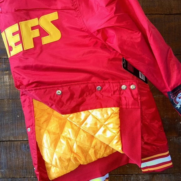 Kansas City Chiefs Red Varsity Bomber Jacket Small NWT - Picture 4 of 4
